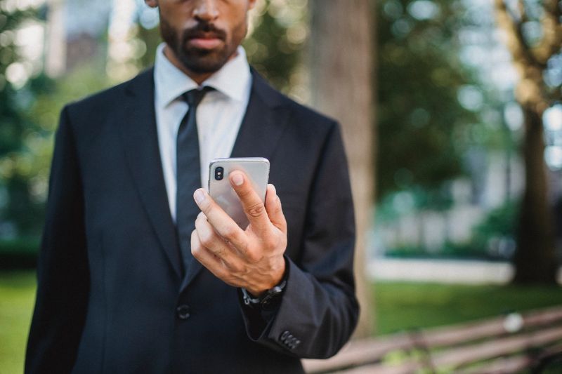 Quando dovremmo silenziare i nostri telefoni?
